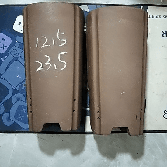 紫砂20CM（含）-50CM（不含）四方签筒两个瑕疵
