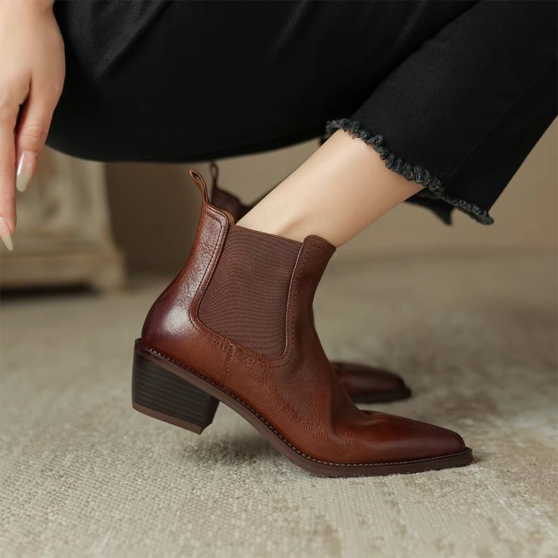 切尔西靴女松紧口尖头复古粗中跟皮法式小短靴及踝靴冬