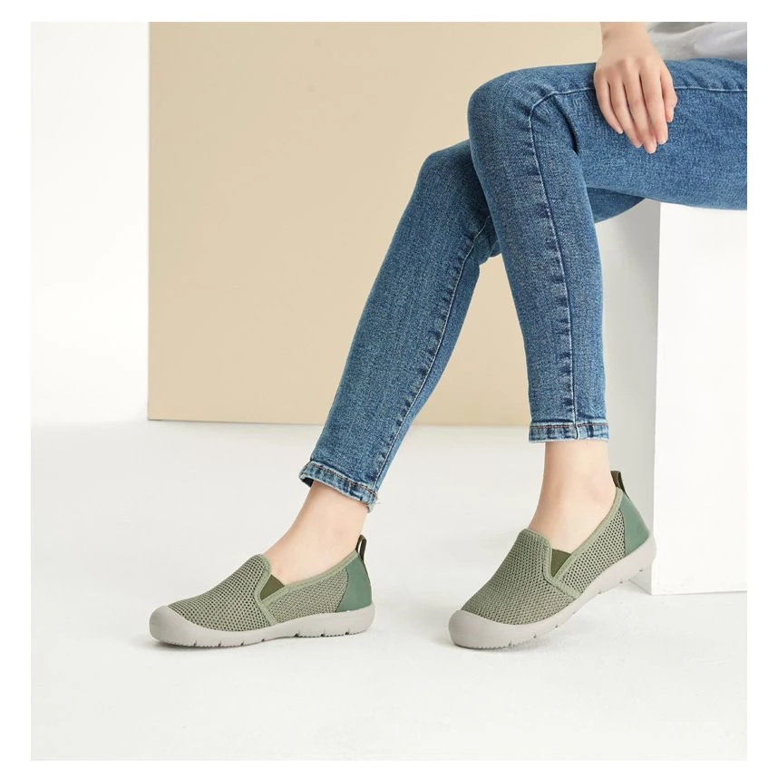 夏季日系单鞋软底轻便运动旅游鞋透气一脚蹬大码女鞋妈妈鞋子1029