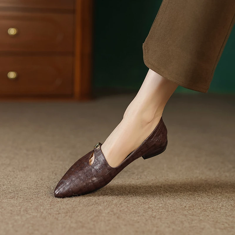 羊皮版真皮欧洲站复古气质女鞋百搭尖头浅口低跟百搭时尚单鞋女