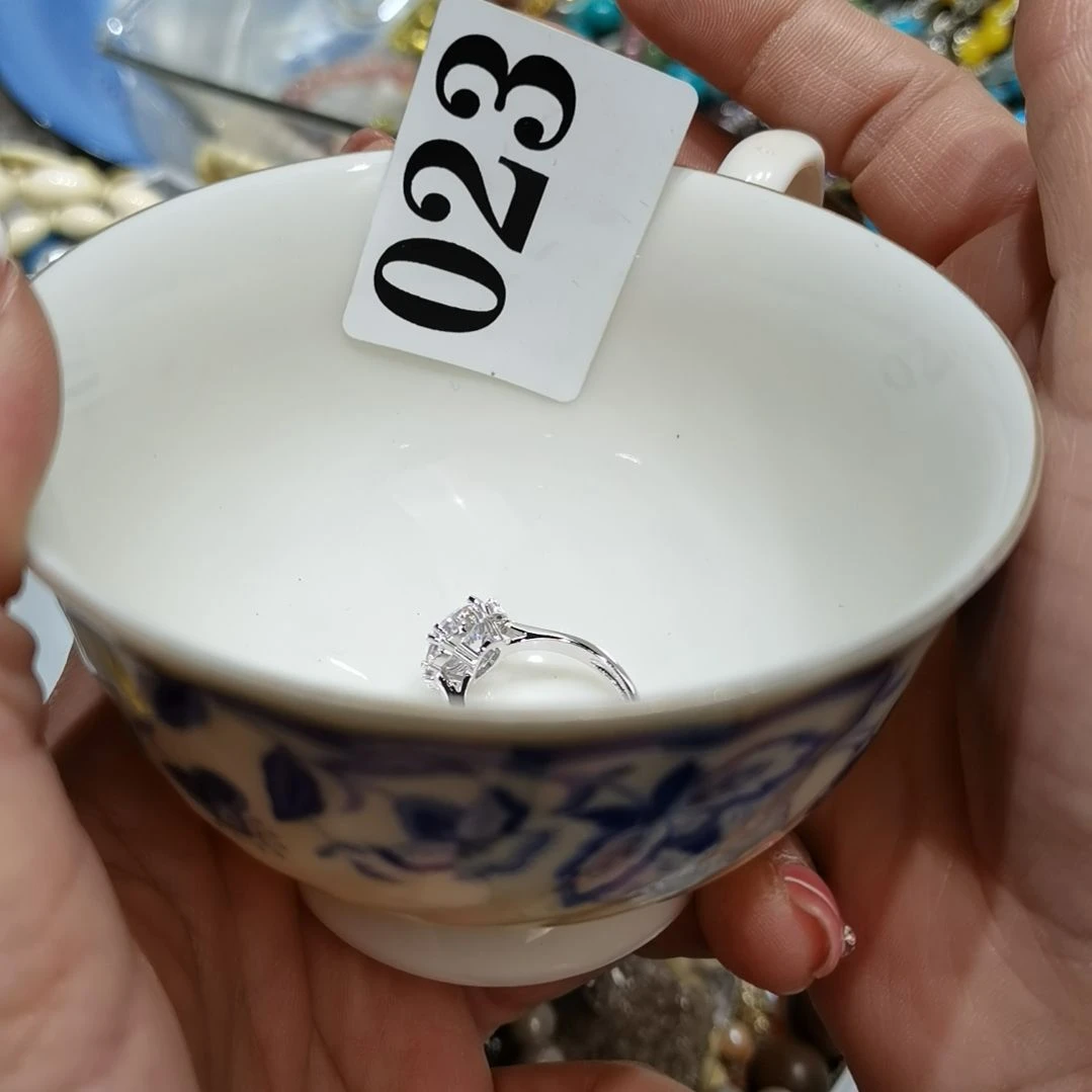 瓷片yfoyyggygubuhu