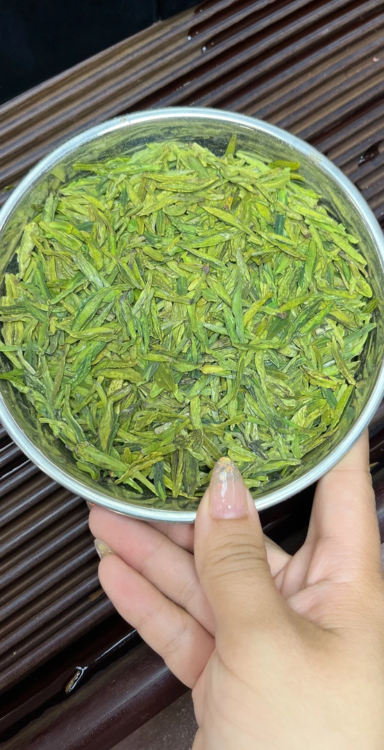 新茶浓香龙井266一斤特价一斤送杯