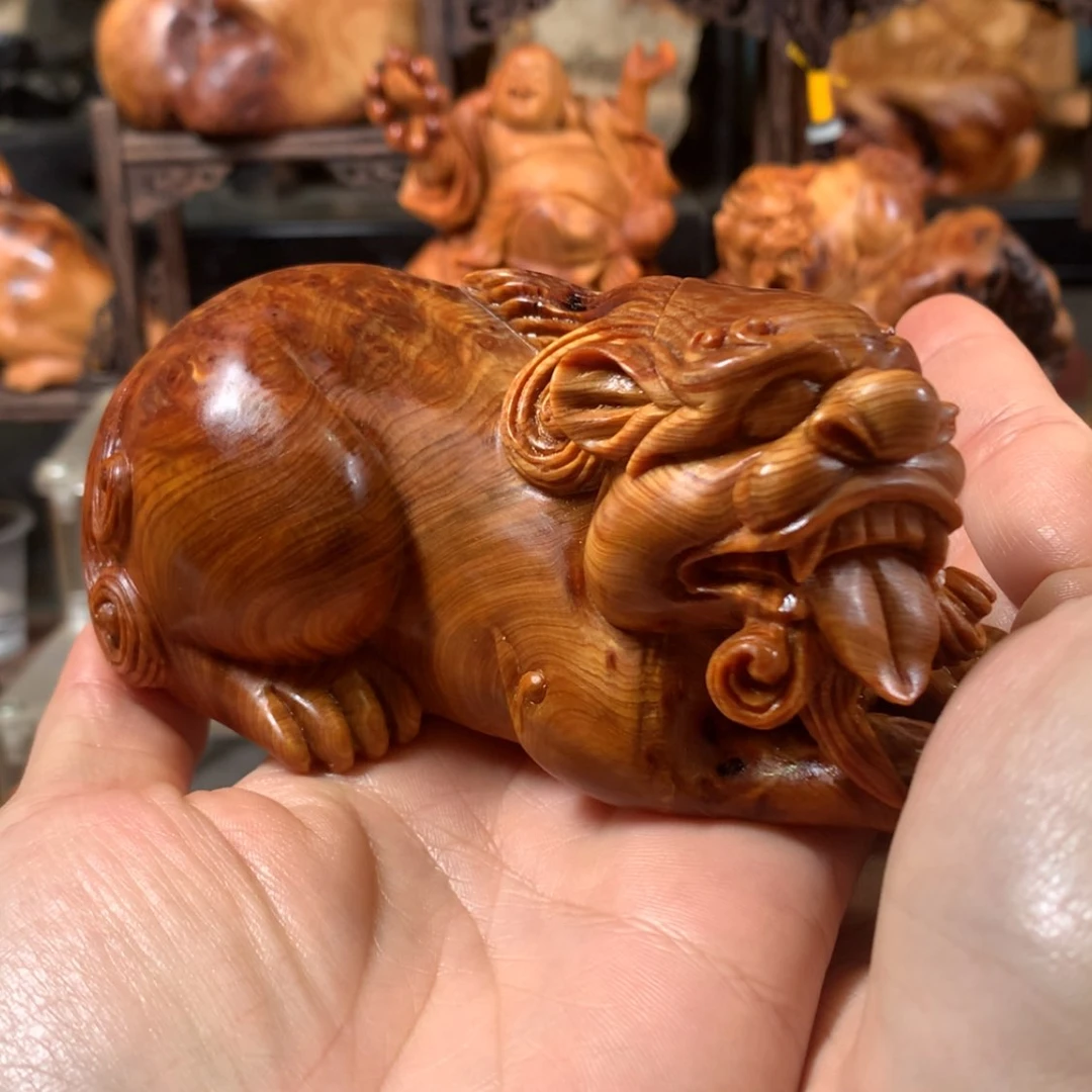 【闪购商品】崖柏根雕潮**人
