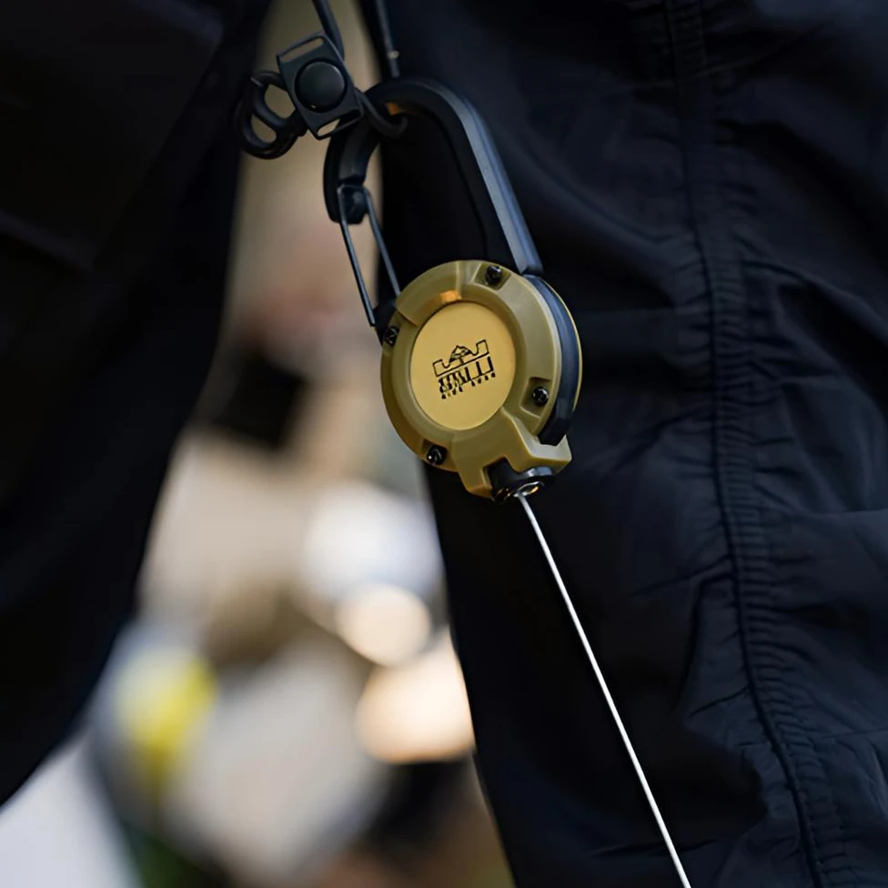 户外战术易拉伸缩挂扣钢丝绳多功能钥匙扣防丢神器防丢绳