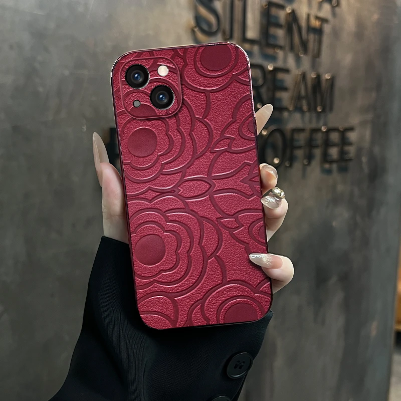 适用与【苹果13】高级浮雕山茶花ins风秋冬皮质全包网红手机壳女款