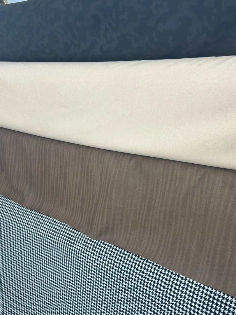 优雅家（黑紫色单面羊绒）丝绸面料