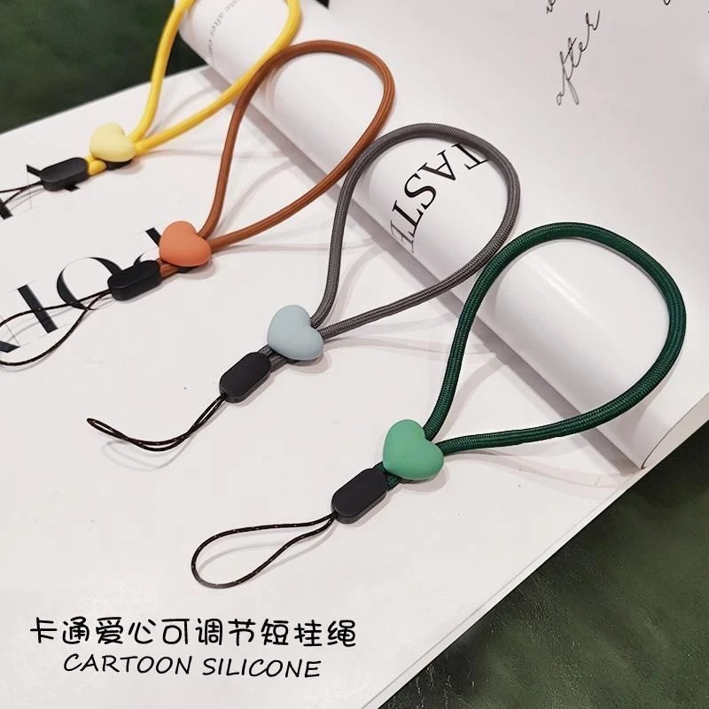 手机挂绳卡通爱心挂件简约编织女手腕短款挂饰手机壳通用创意吊坠