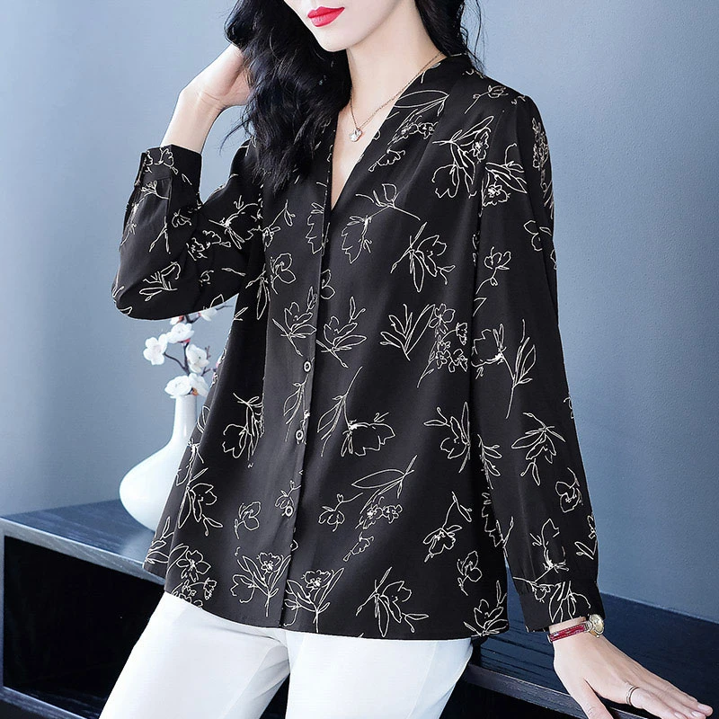 大码女装春秋新款洋气气质V领长袖碎花衬衫女时尚百搭上衣 227951