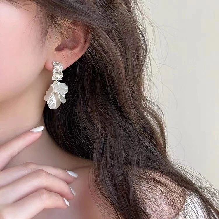 铜合金耳饰 【贝壳花耳环】夏日小清新白色吊坠耳环