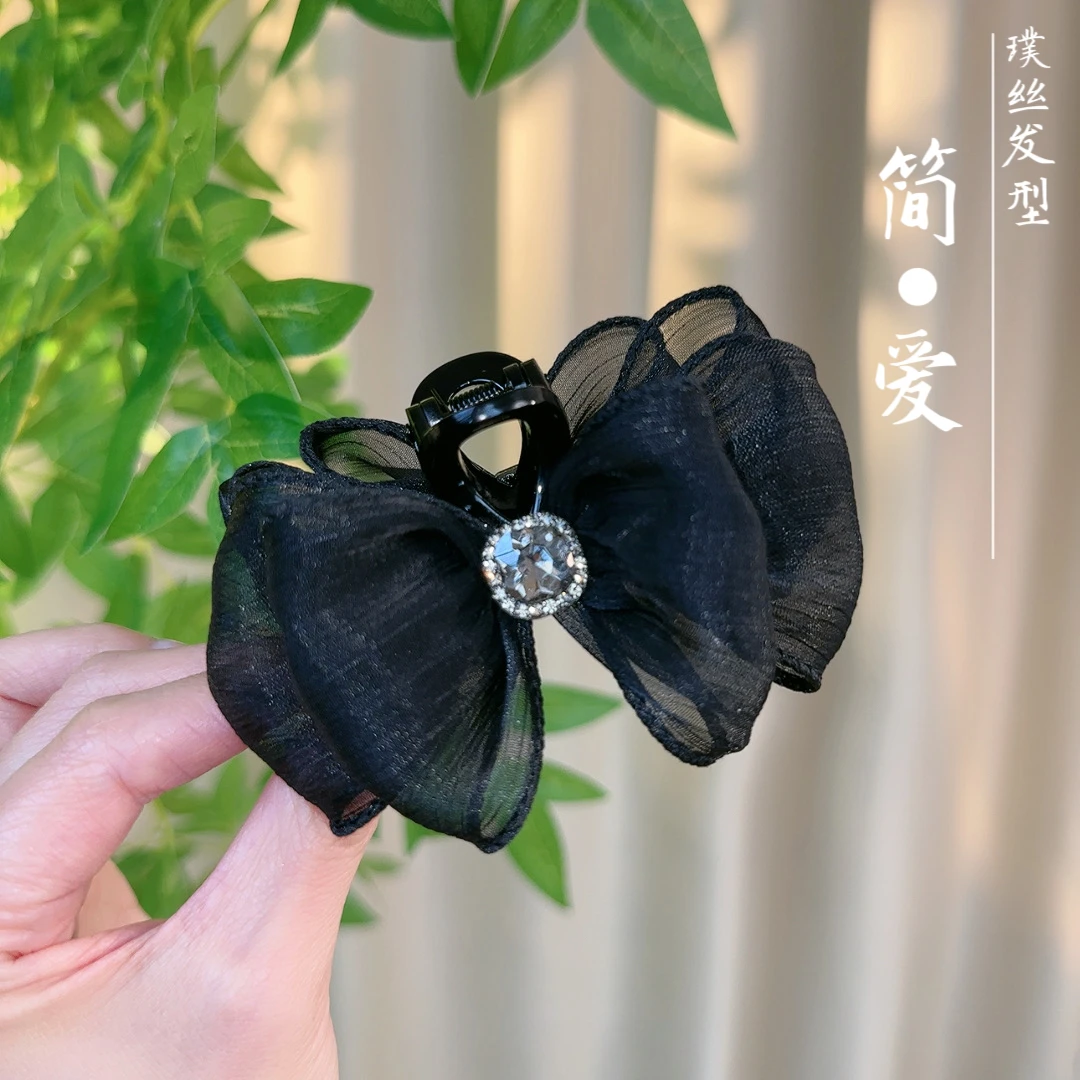 2024秋冬新款简约气质高级感丝光水钻泡泡纱7cm抓夹发夹发饰