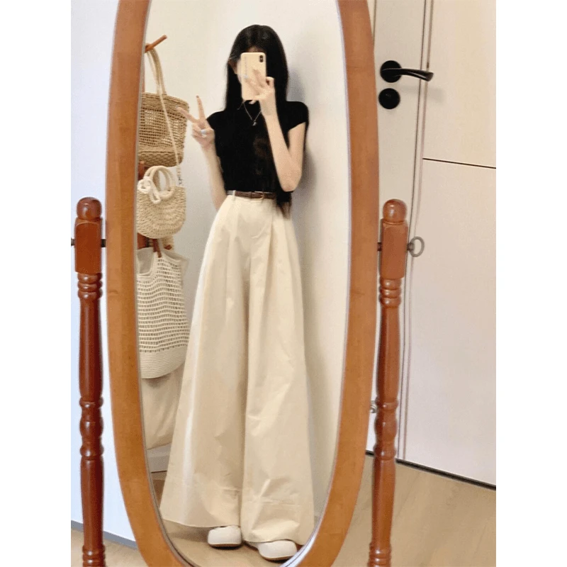 时尚穿搭女士夏季圆领正肩短款修身显瘦百搭小众上衣高腰休闲裤