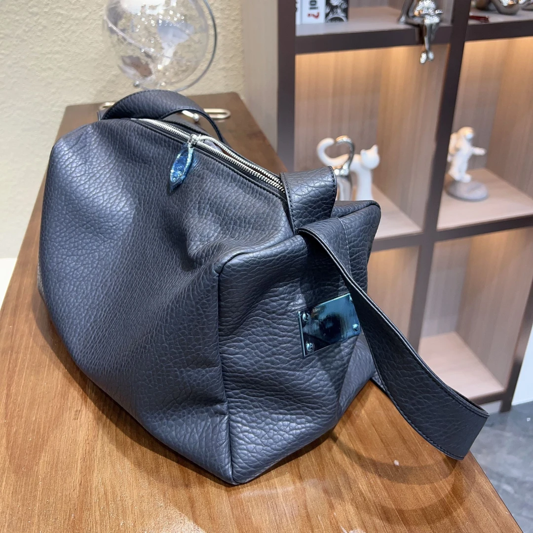 黑色通勤健身包女托特包大容量秋冬2024新款高级感慵懒风宽带大包