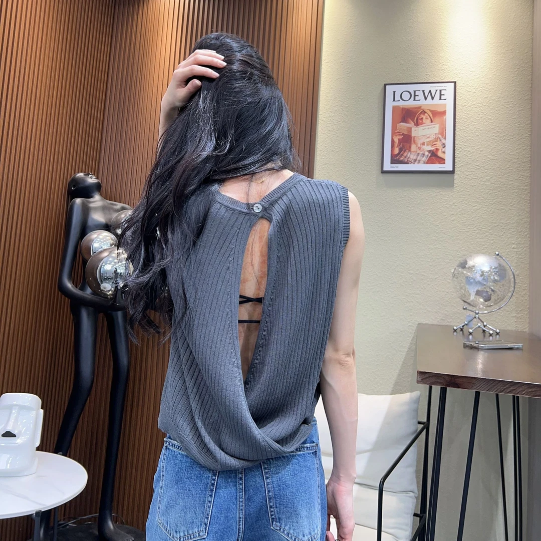 甜辣无袖针织背心女夏季外穿镂空设计感交叉露背设计感冰丝小上衣