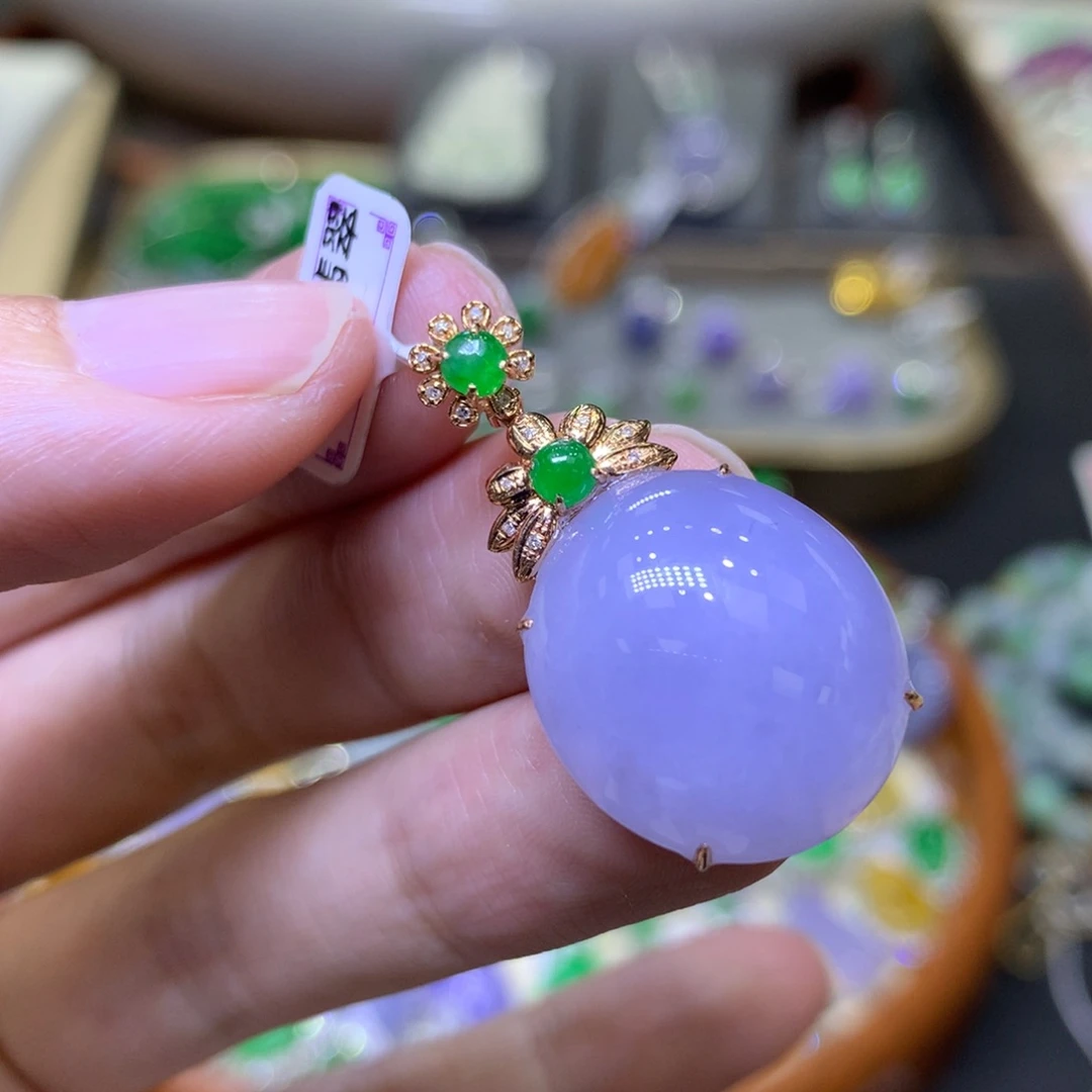 【闪购商品】翡翠颈饰18K金镶嵌翡翠吊坠项链