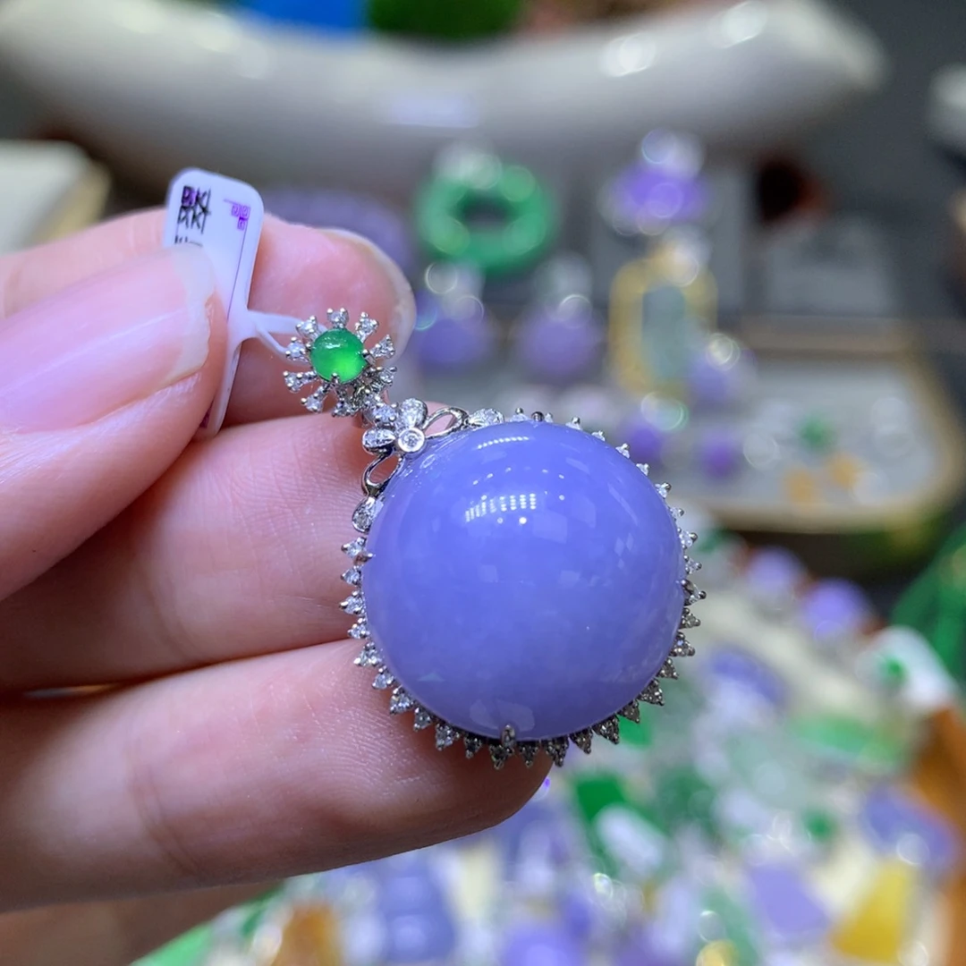 【闪购商品】翡翠颈饰18K金镶嵌翡翠吊坠