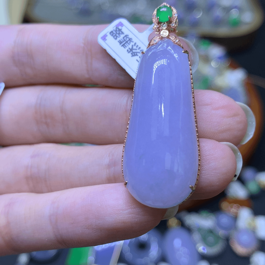 【闪购商品】翡翠颈饰18K金镶嵌翡翠吊坠项链