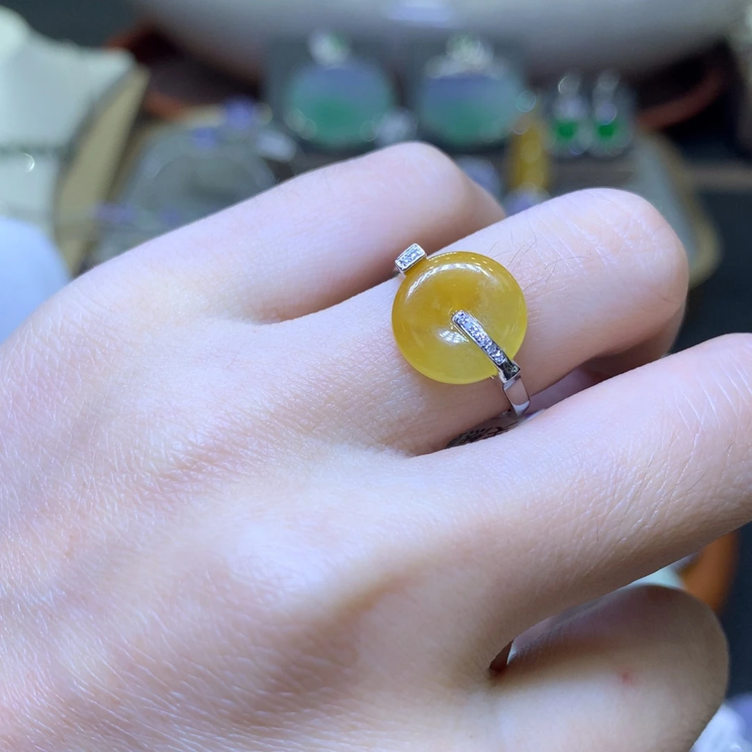 【闪购商品】翡翠颈饰18K金镶嵌翡翠吊坠项链