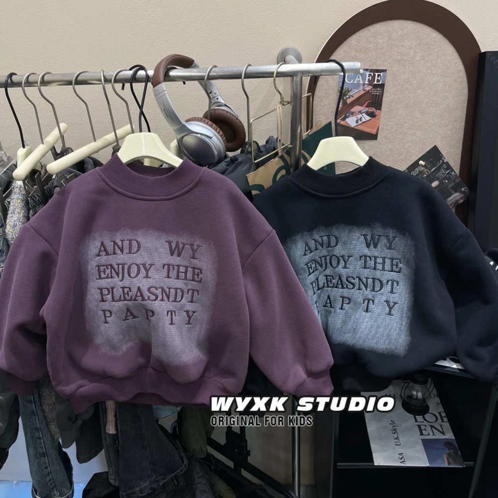 男童韩版一体羊羔绒卫衣2025冬季新款儿童字母绣花喷色圆领套头衫