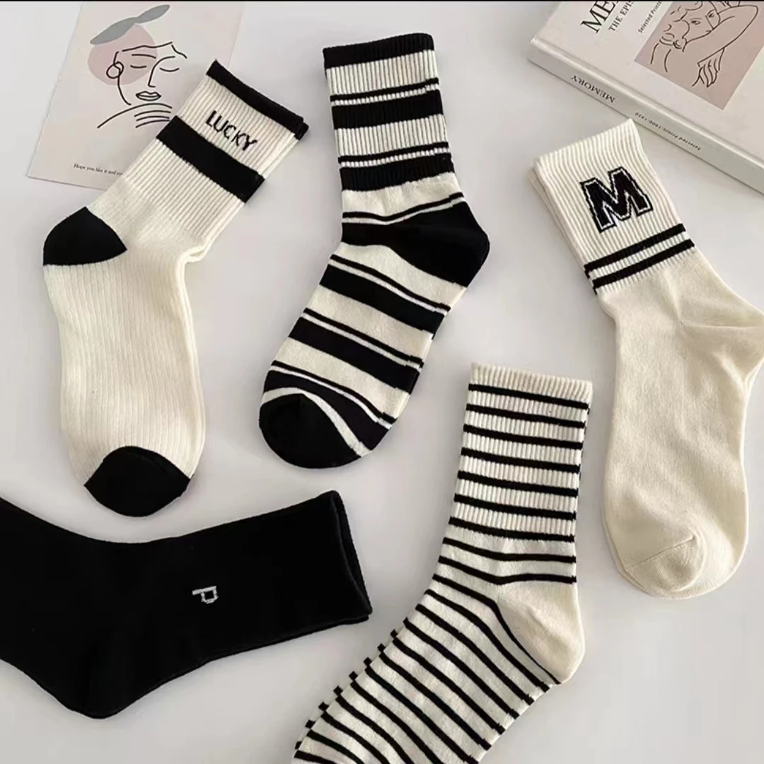 随机赠送主播自留款纯棉袜子一双