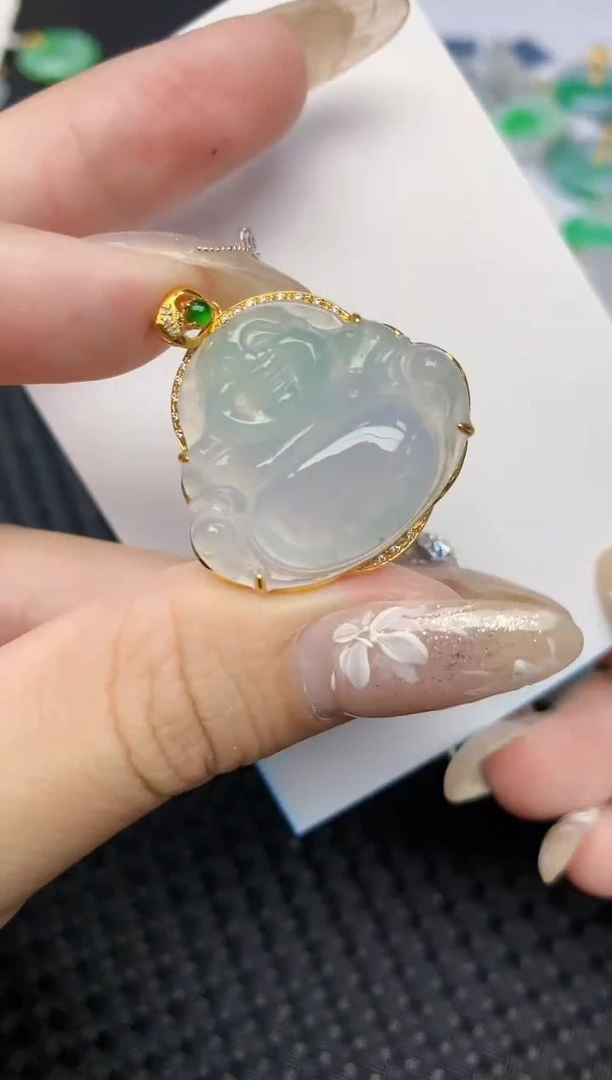 【闪购商品】翡翠颈饰18K金镶嵌天然A货翡翠 210