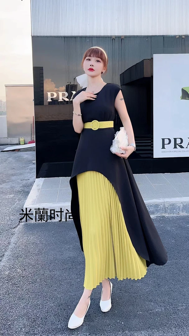 连衣裙显瘦气质时尚洋气黑色小众中长款撞色设计感高腰宽松61162