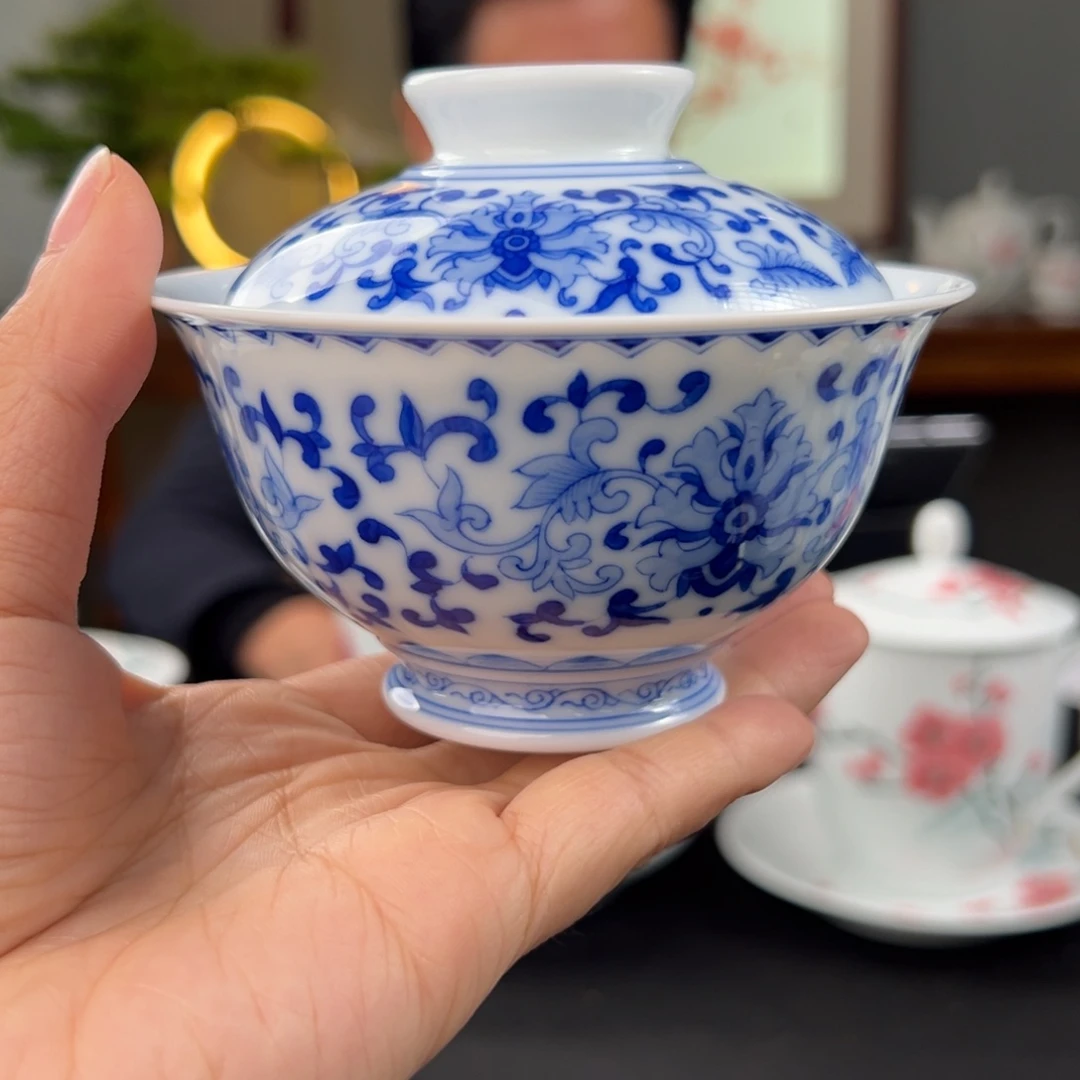 柴窑青花缠枝莲二才盖碗一级品