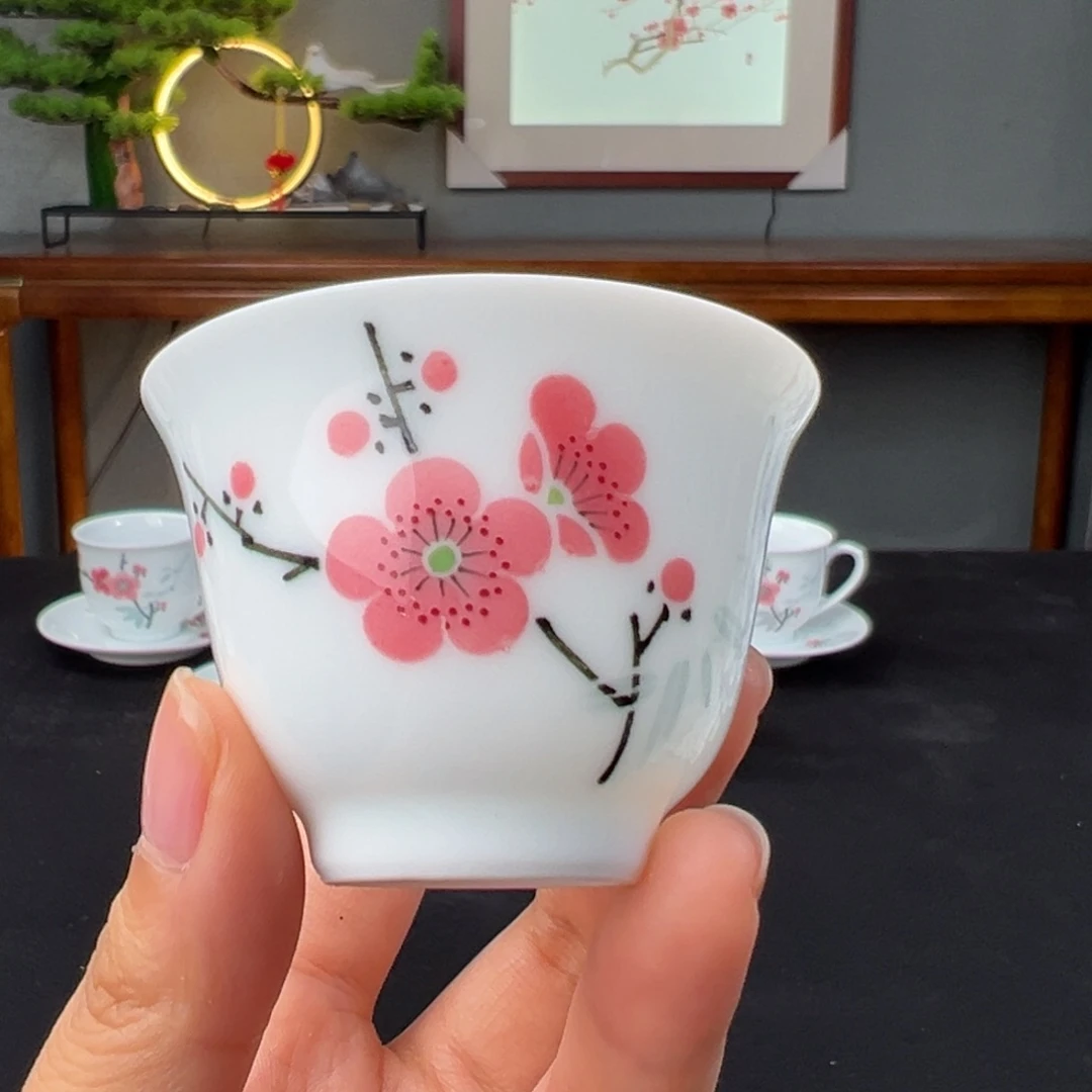 拍一发二 翠竹红梅撇口杯