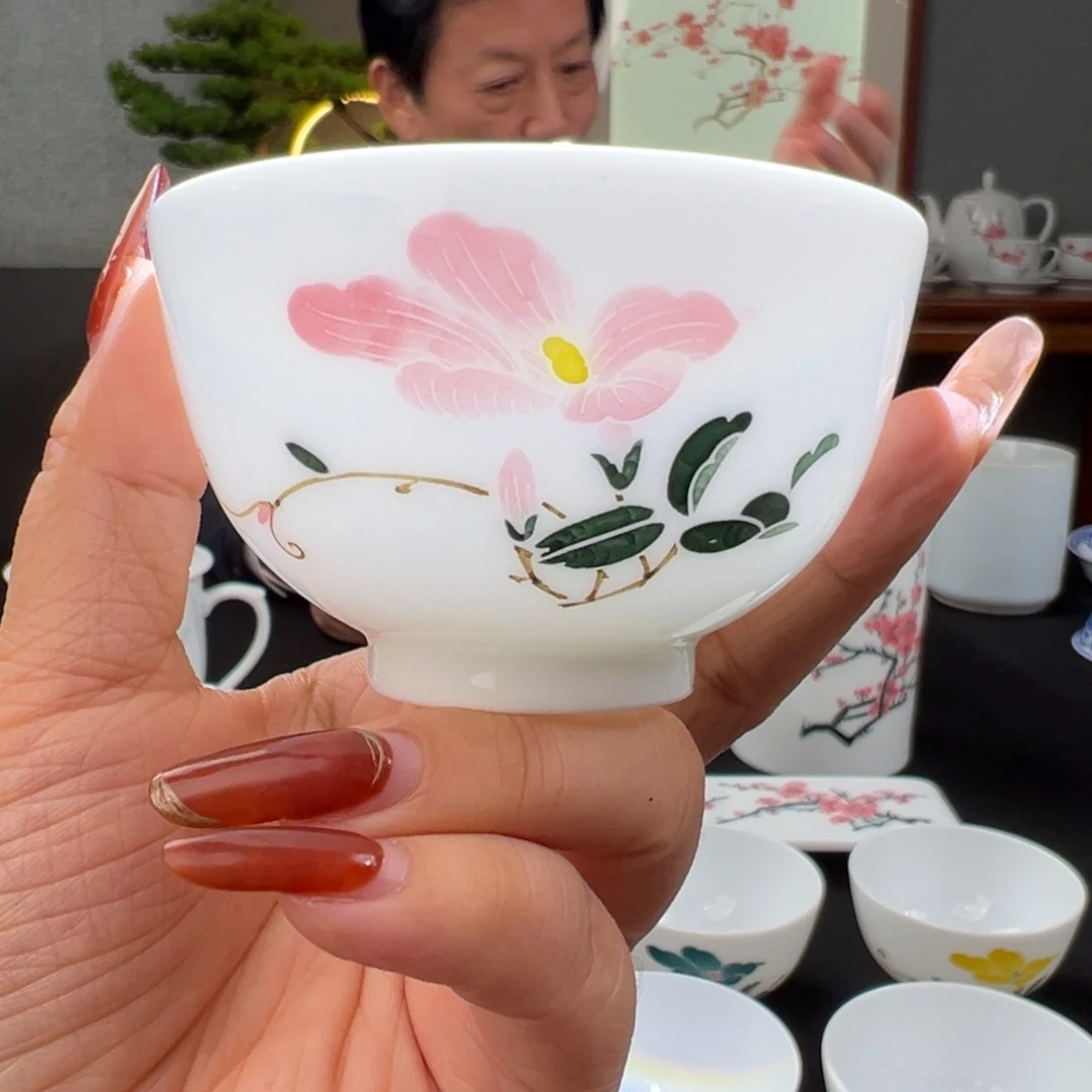 滑石子釉下五彩喇叭花主人杯