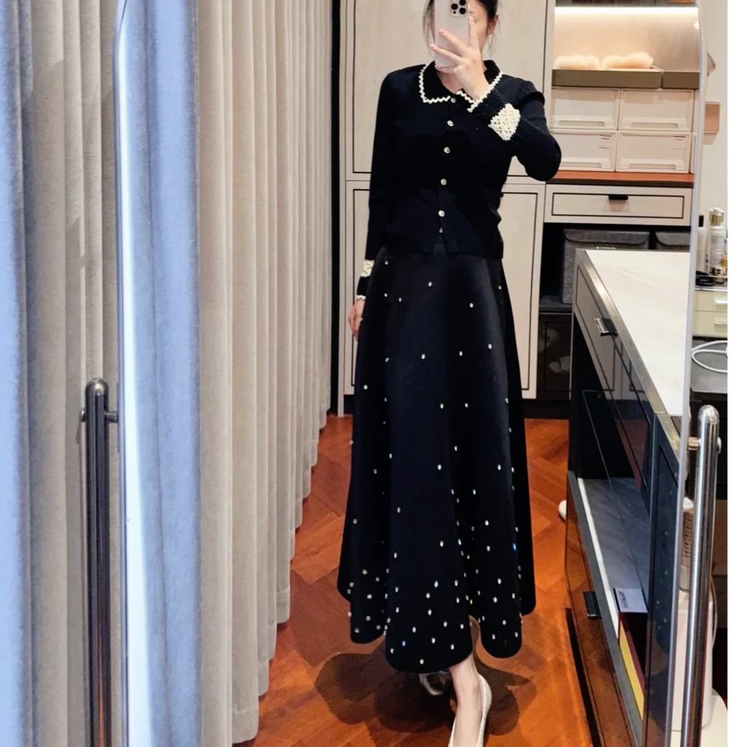 [ 珠光宝气 ]赫本风钉钻轻奢水钻显瘦A字大裙摆半身裙