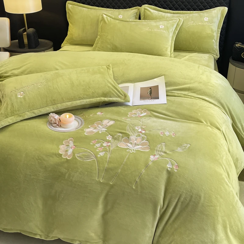 抹茶绿伊莉莎绣花四件套2.0*2.3