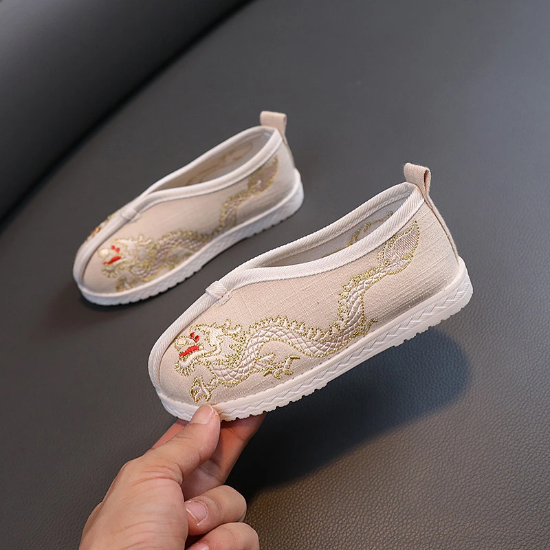 男童汉服鞋子2024新款夏季国风女童演出鞋宝绣花鞋儿童马面裙配鞋