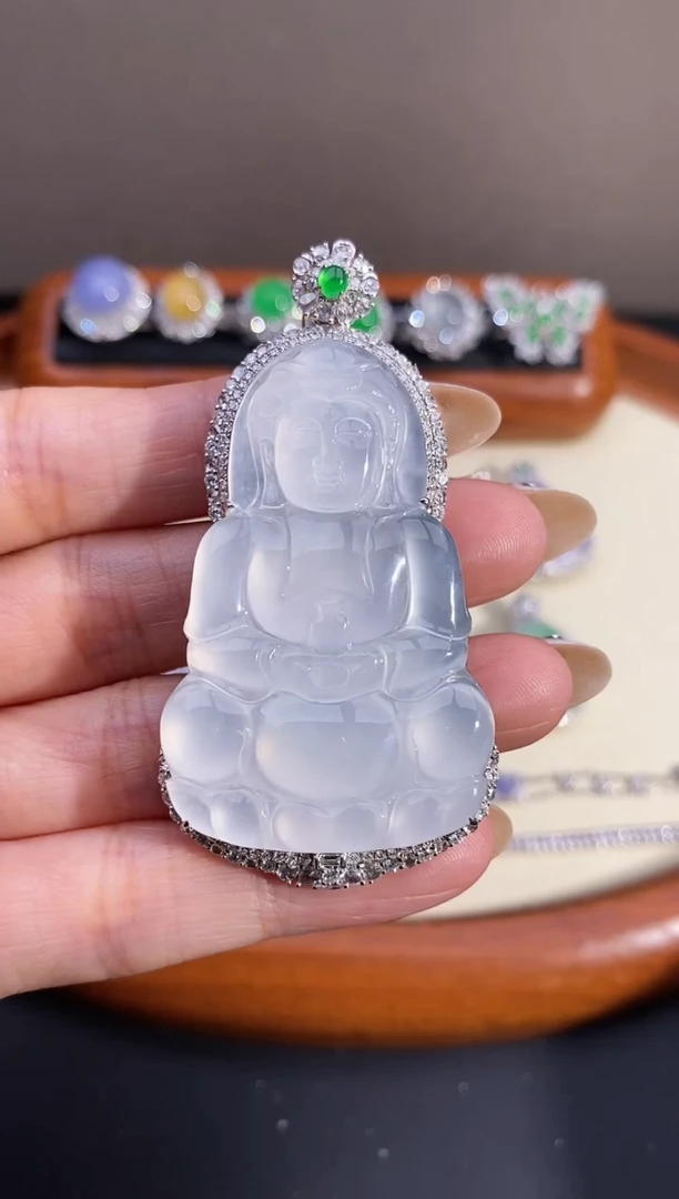 【闪购商品】翡翠吊坠(不含链)18K金镶嵌吊坠