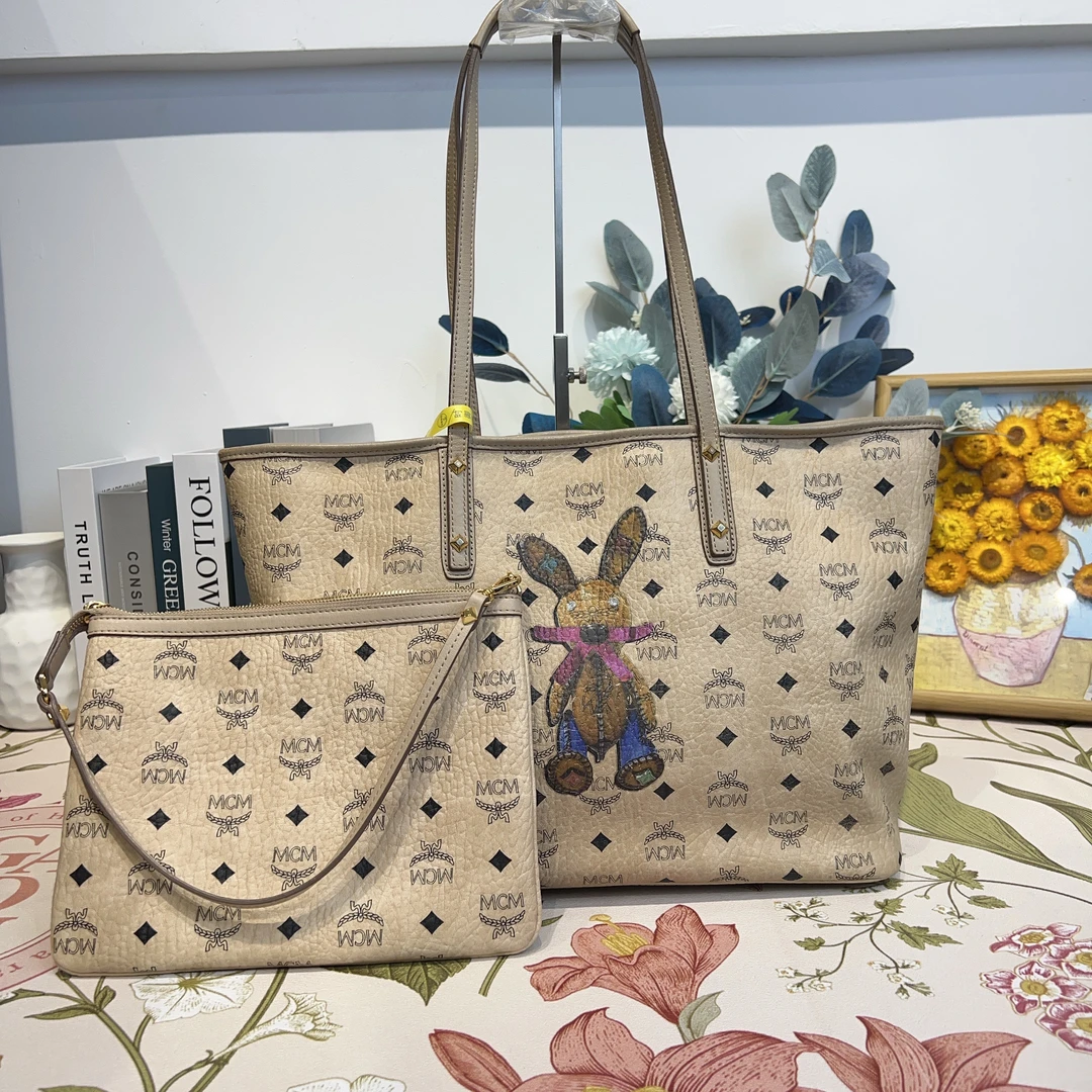 95新 MCM mcm兔子限定托特包带子袋a4378