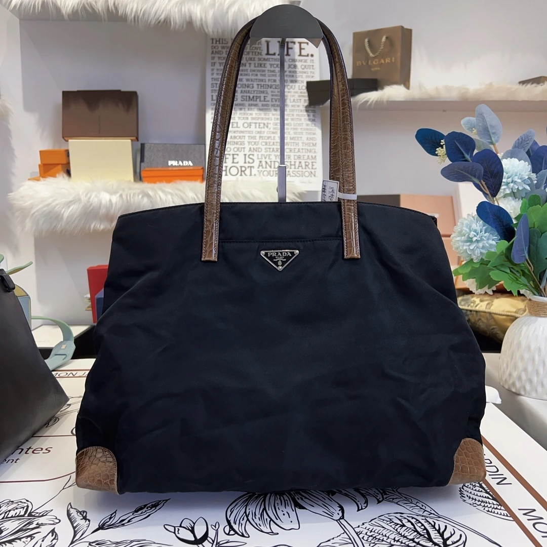 普拉达-托特包拼稀有皮 cj1357