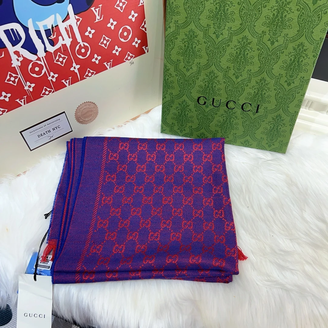 95新 GUCCI/古驰 gucci古驰全新带中检围巾 a5114