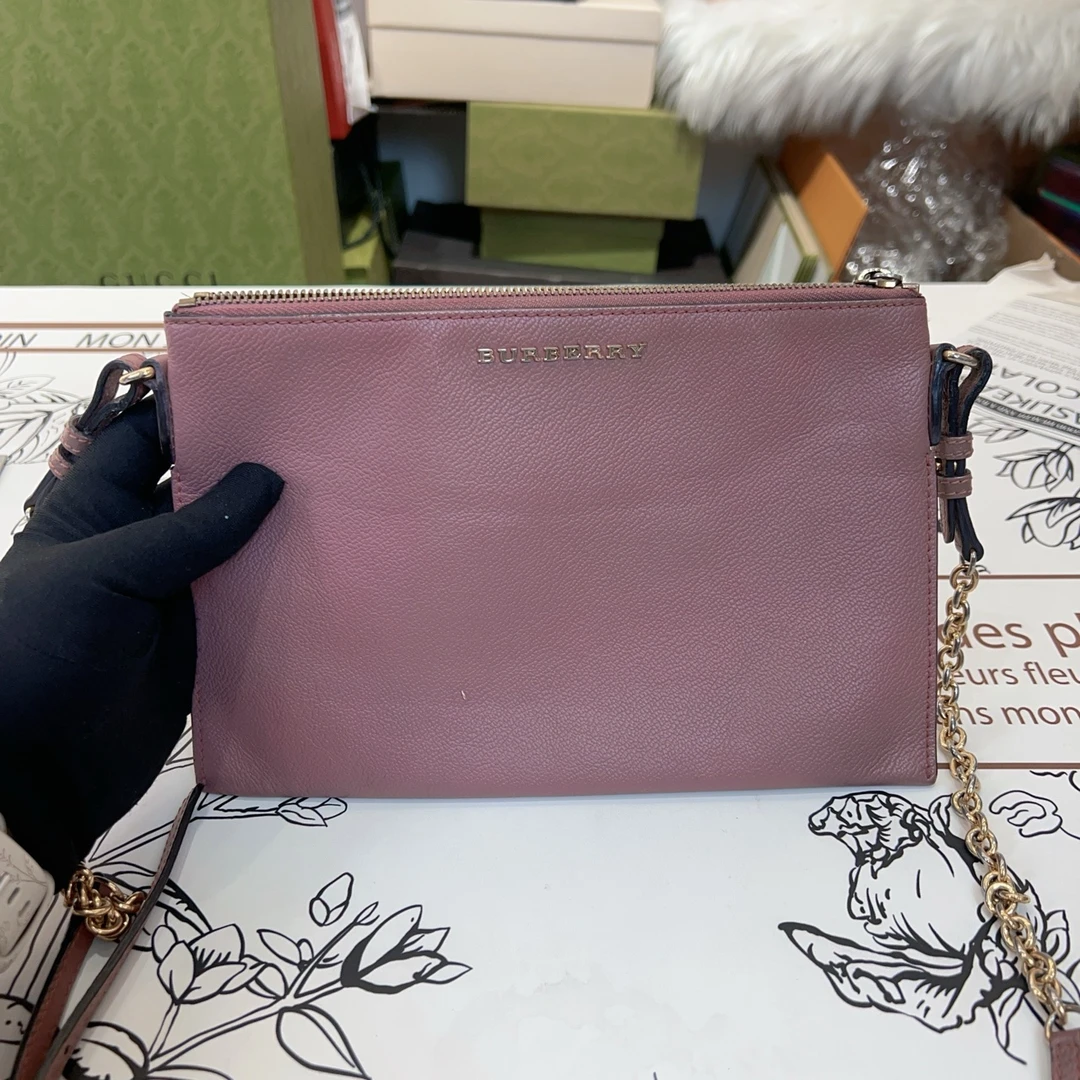 95新 BURBERRY/博柏利 巴宝莉链条包 a4026