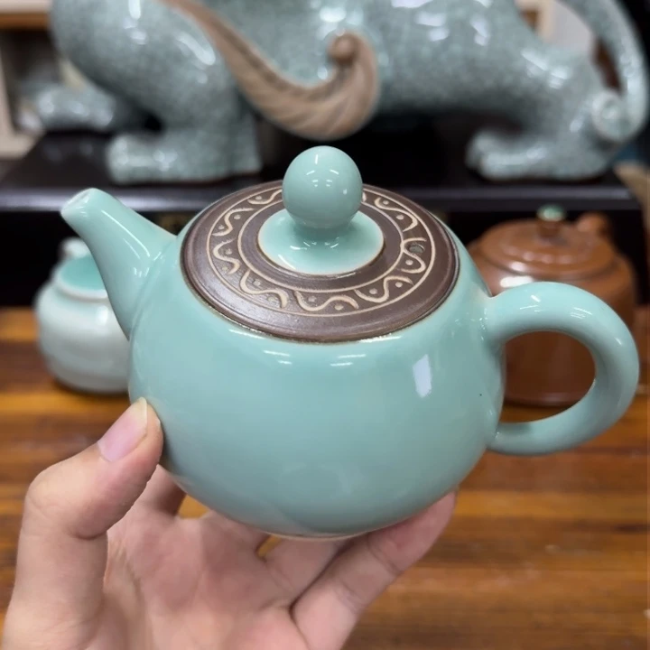 龙泉青瓷茶具微瑕3664