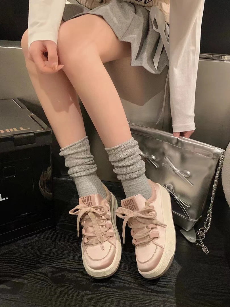 低帮厚底玫瑰板鞋小众ins穿搭圆头百搭休闲潮流鞋韩版运动鞋30252