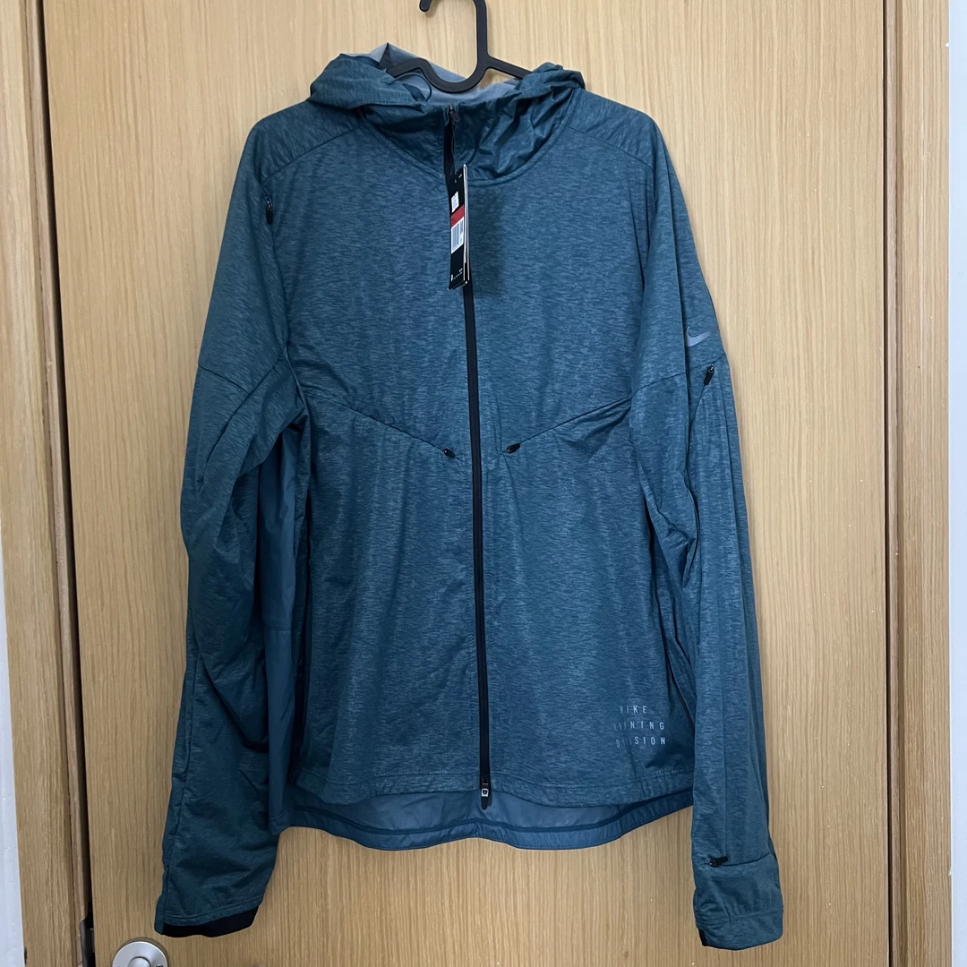 NIKE耐克成人压胶防水跑步训练夹克 男款带手套腰包