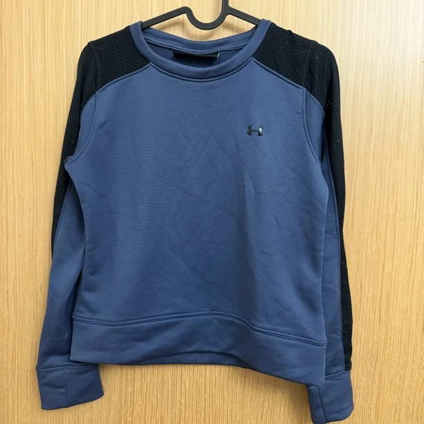 安德玛成人速干运动上衣 女款