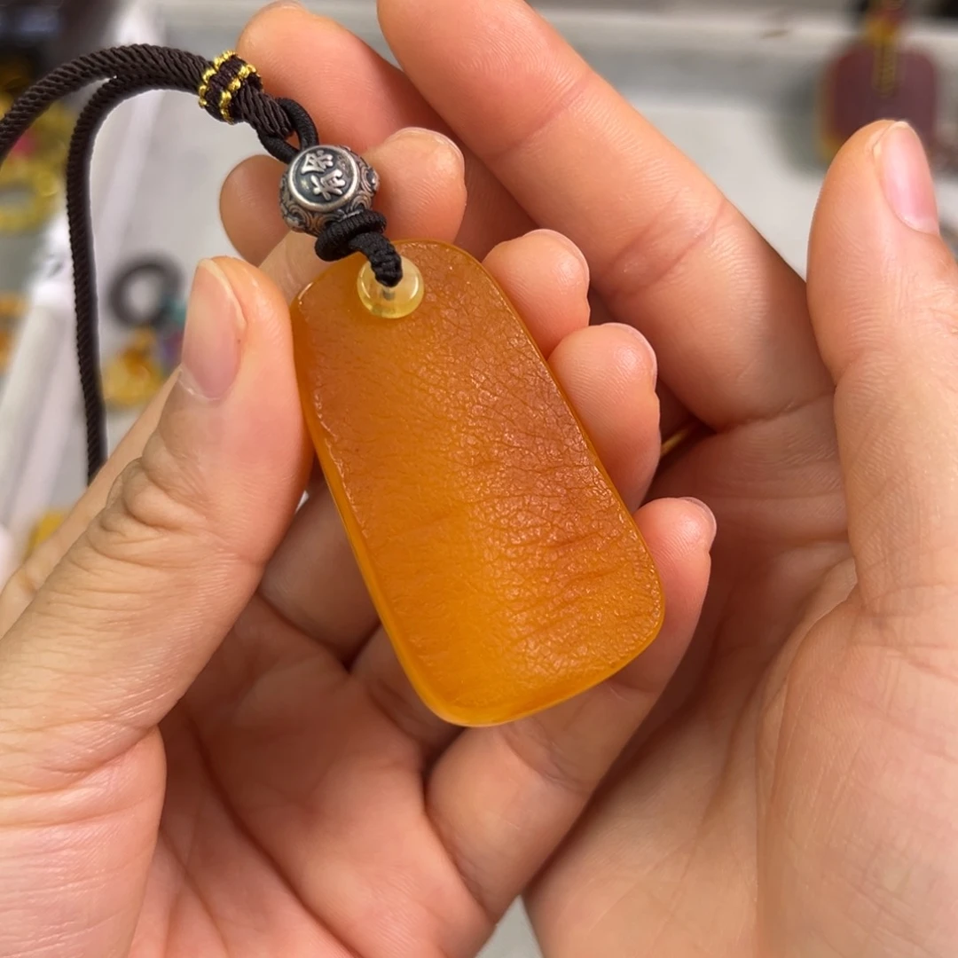 蜜蜡裸石未镶嵌蜜蜡