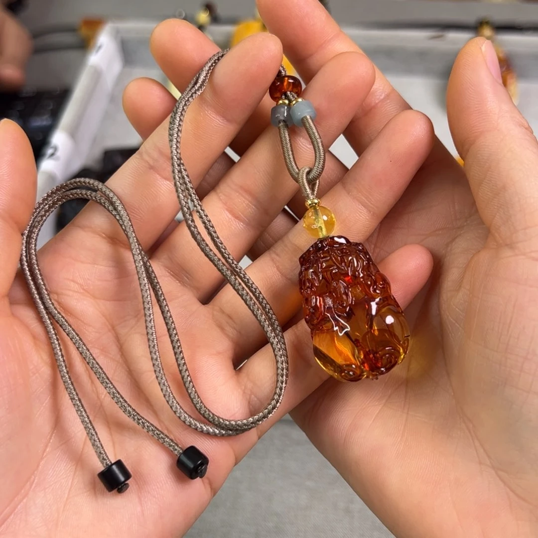 蜜蜡裸石未镶嵌琥珀