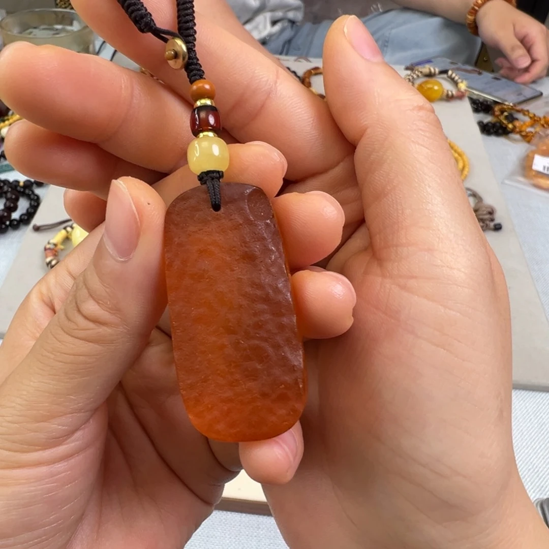 蜜蜡裸石未镶嵌琥珀