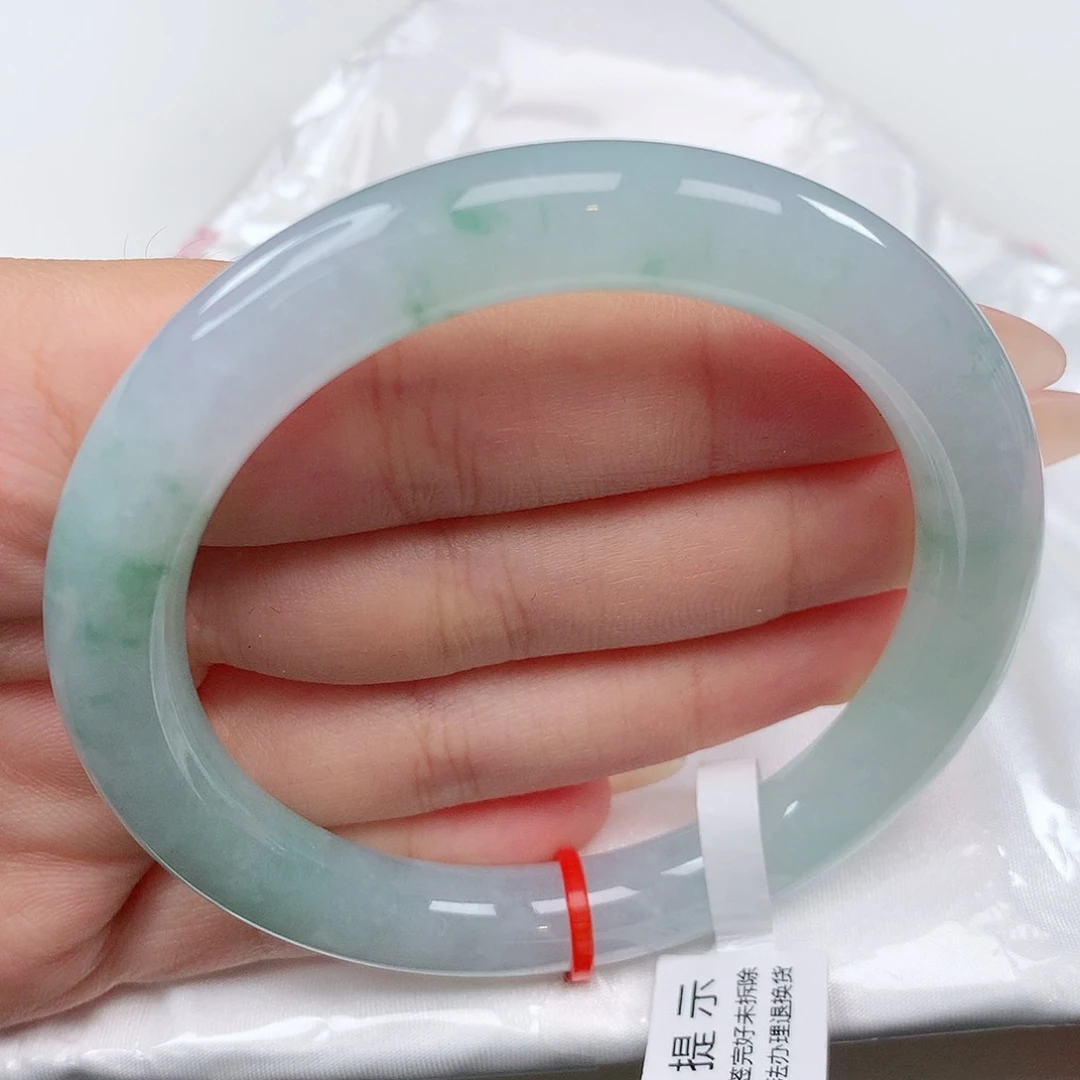 翡翠手镯未镶嵌 圆条⑩①