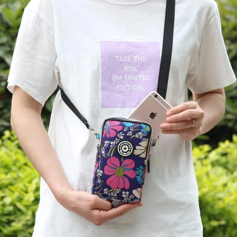 装手机包女斜挎迷你小包包夏季2023放手机袋子妈妈布袋手腕零钱包