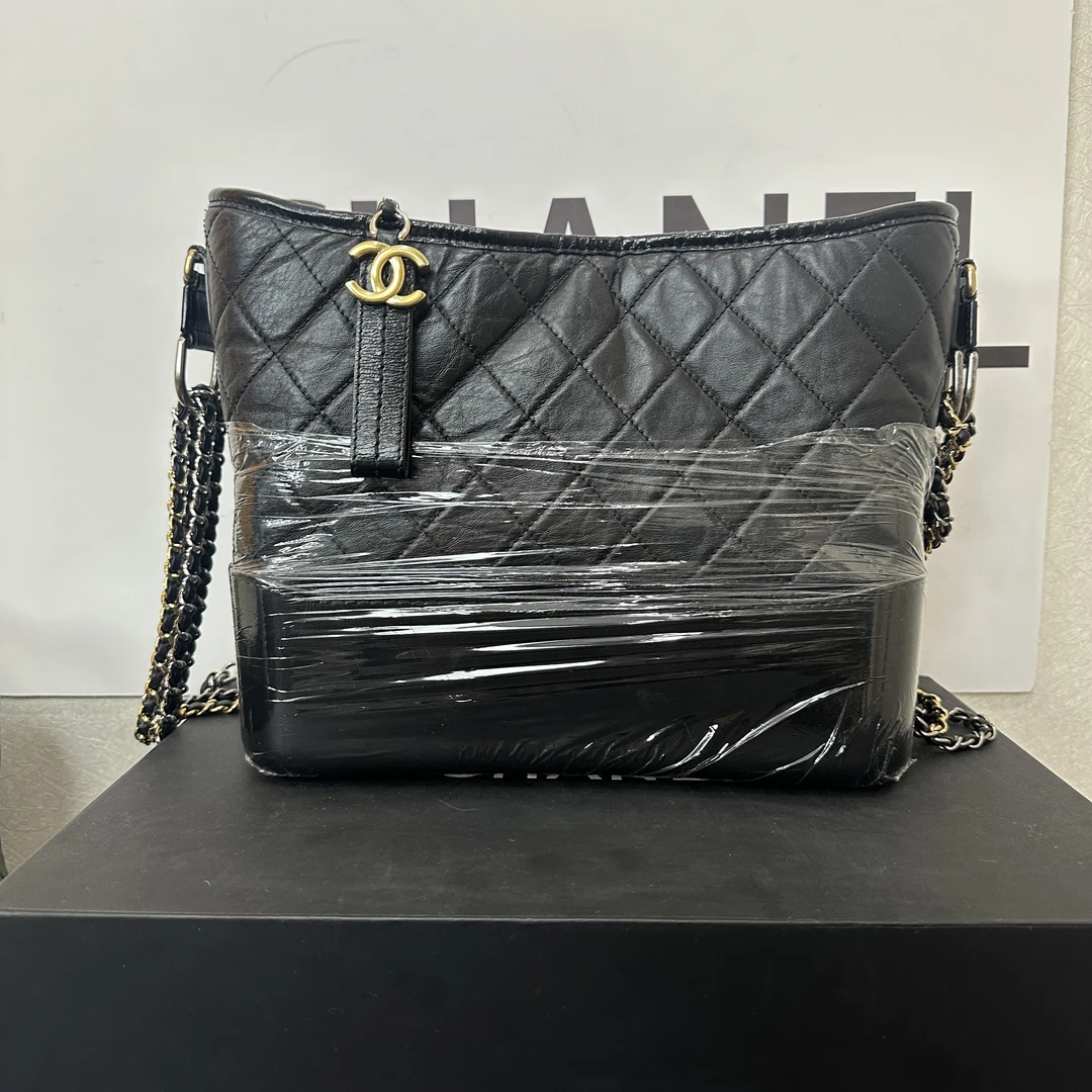 95新 Chanel/香奈儿 艾瑟尔奢品/黑金中号流浪/6892定金