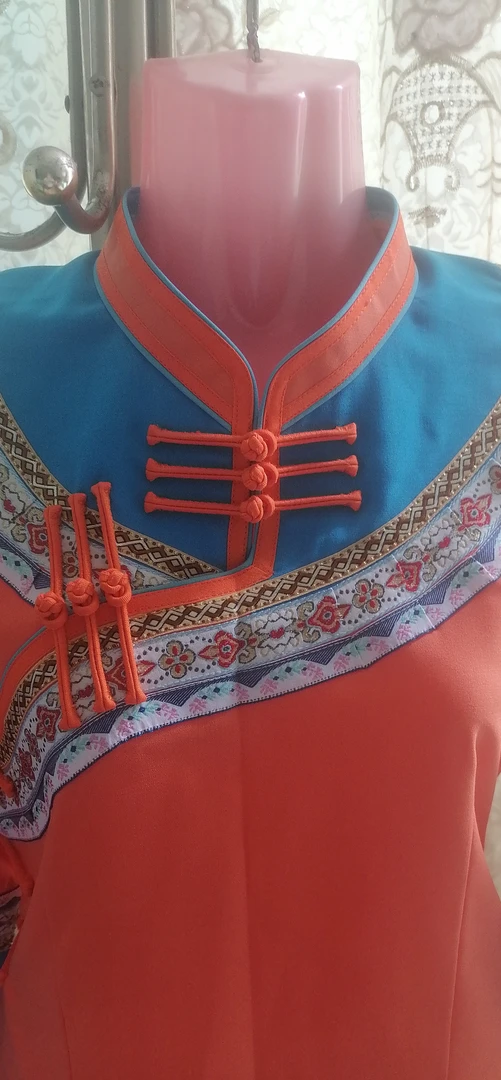 精美民族服装2023年新款自产自销