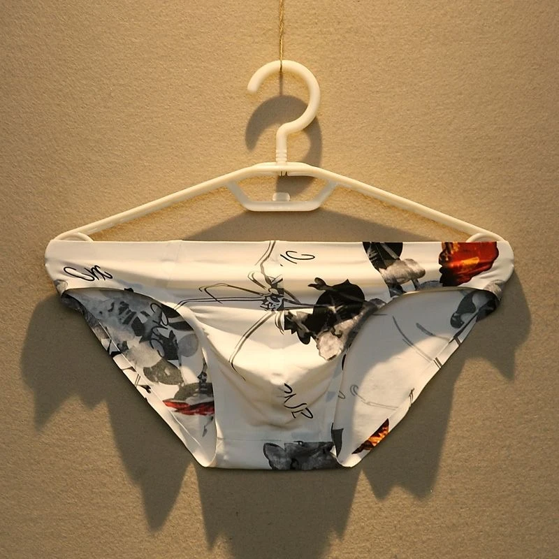 男士三角内裤男秋季凉爽透气无痕冰丝内裤韩版印花U囊袋三角短裤