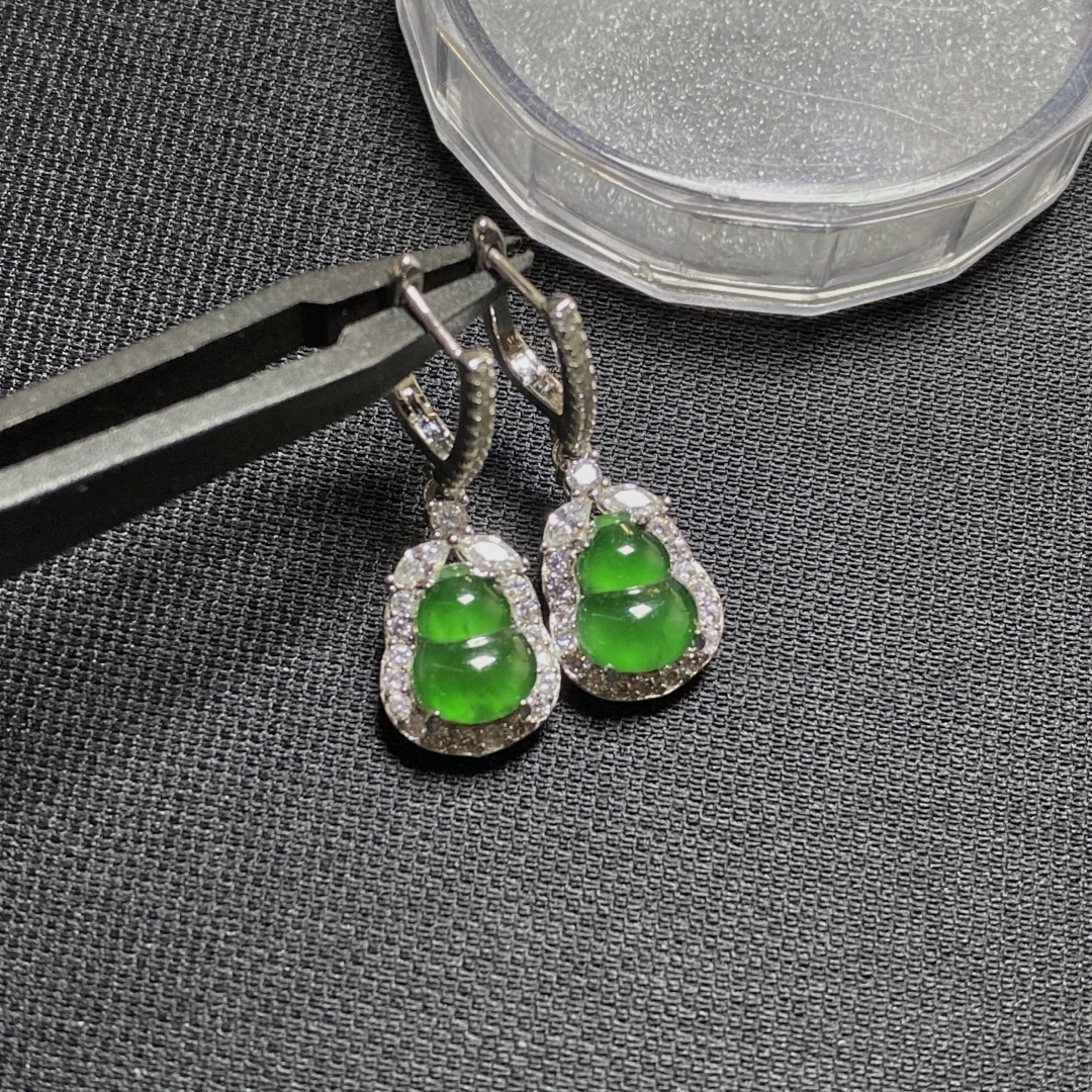 纯天然A货翡翠-S925银镶嵌满色帝王绿葫芦玉石耳扣大幂幂同款耳坠
