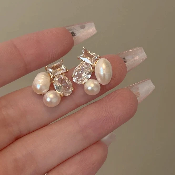 铜合金合成锆石耳饰 轻奢方块锆石耳钉2024新款气质时尚百搭复古